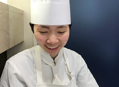 ムッシュマキノ 山下 千紗希さん